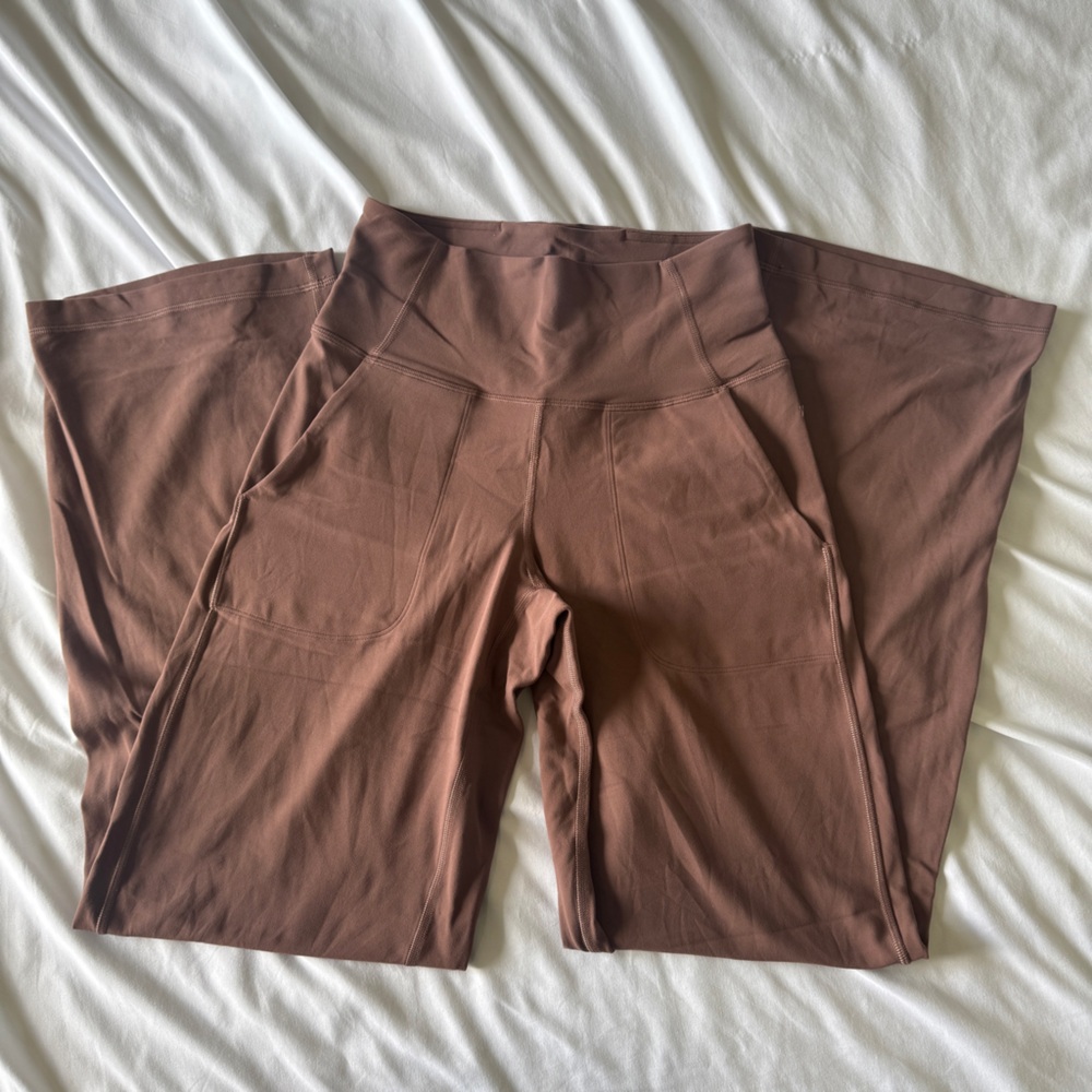 LULULEMON Align High Rise Wide Leg Pant *Short